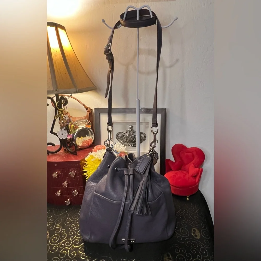 Coach 2013 Avery Purple Gray Leather Bucket Crossbody Bag